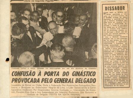 <b>"Confus�o � Porta do Gin�si[...]</b>