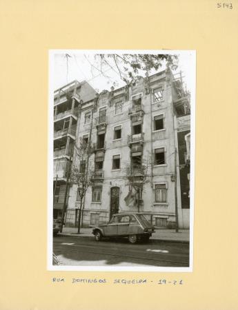 Rua Domingos Sequeira, 19-21